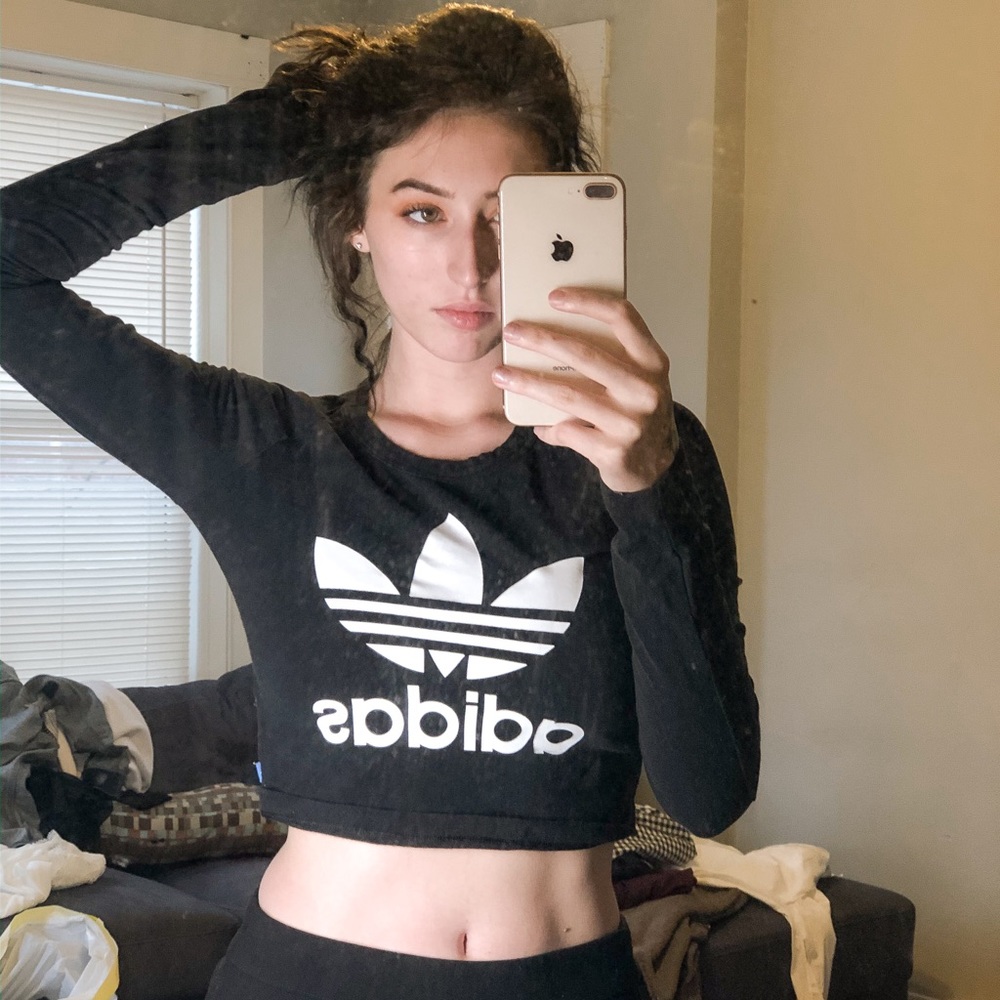 Adidas Cropped sweater